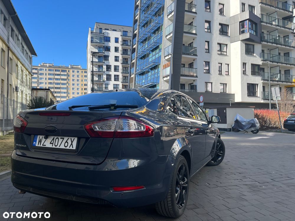 Ford Mondeo 2.0 TDCi Platinium X Plus (Titanium) - 4