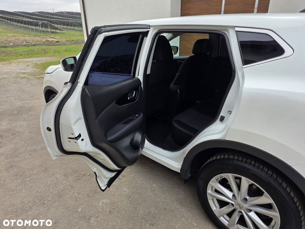 Nissan Qashqai 1.2 DIG-T Acenta EU6 - 10