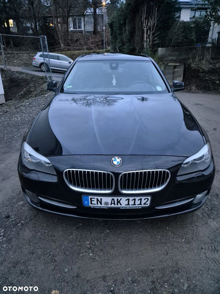 BMW Seria 5 520d Blue Performance - 12