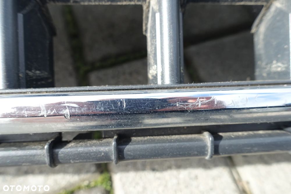 ATRAPA GRILL AUDI Q3 11-14r.  8U0853653H - 3