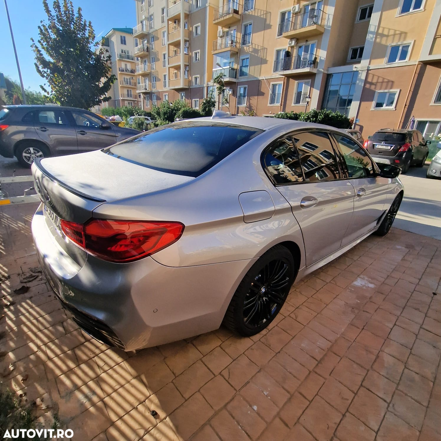 BMW Seria 5 530d xDrive AT - 3