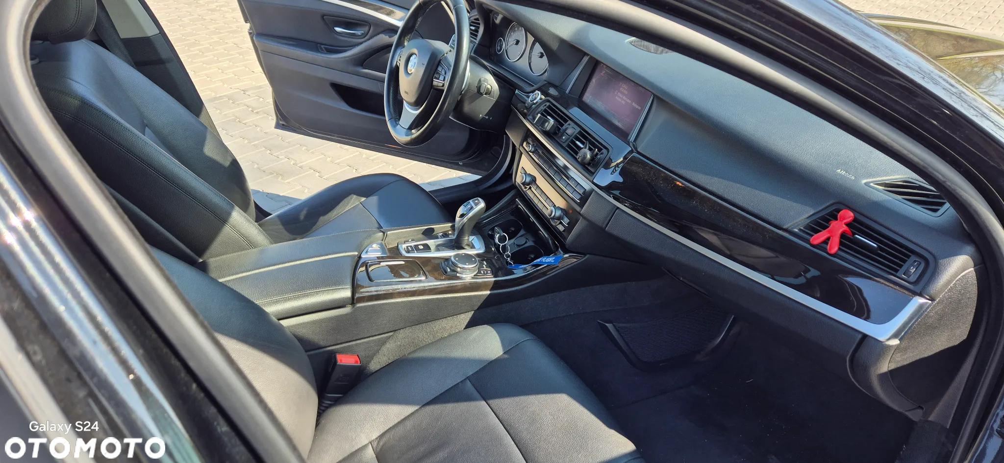 BMW Seria 5 528i - 7