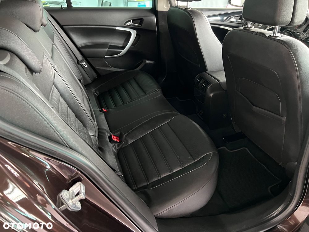Opel Insignia - 30