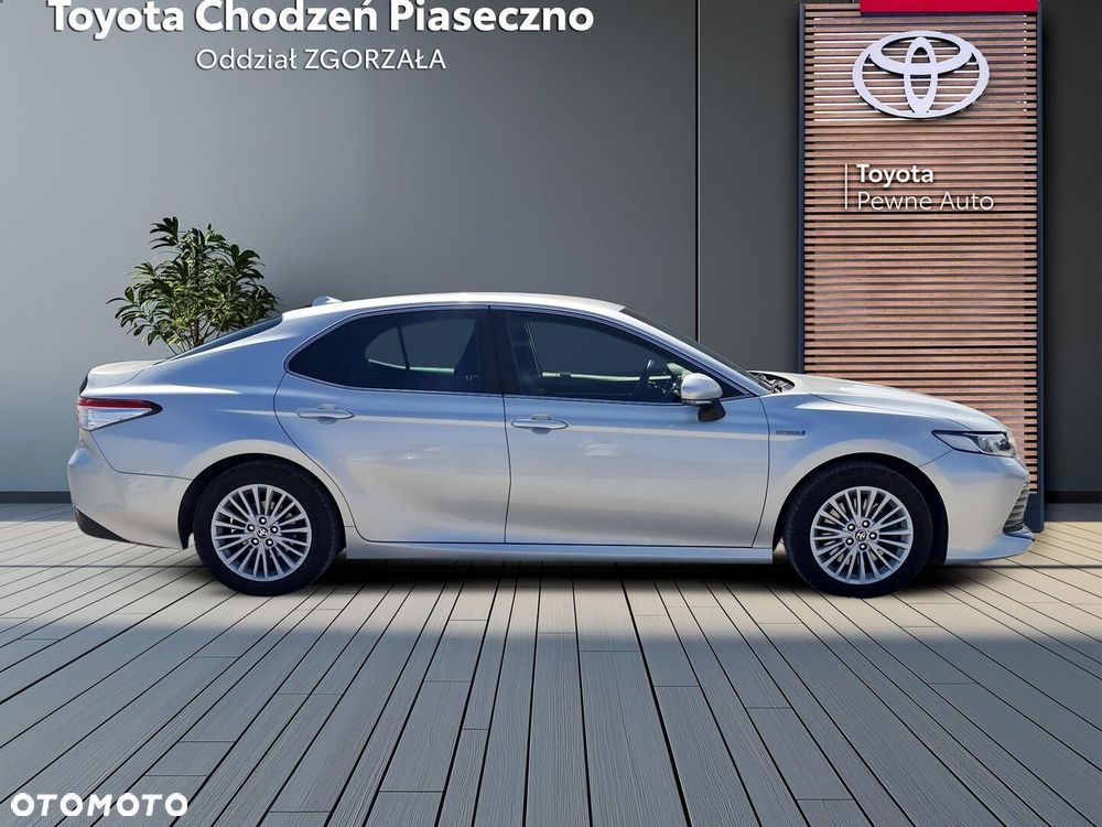 Toyota Camry 2.5 Hybrid Comfort CVT - 7