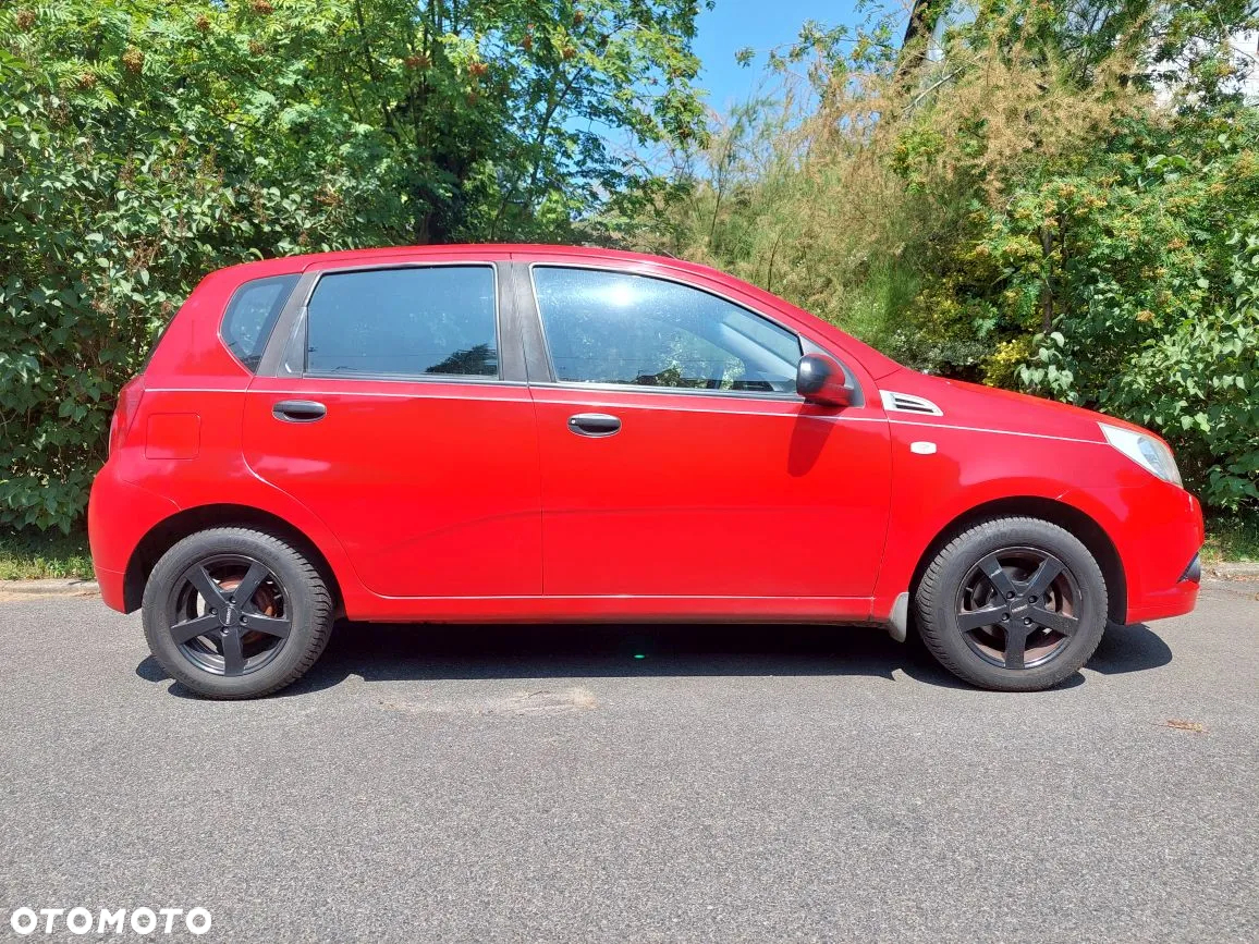 Chevrolet Aveo 1.2 16V Base - 5