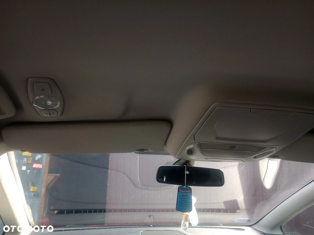 Ford S-Max - 12