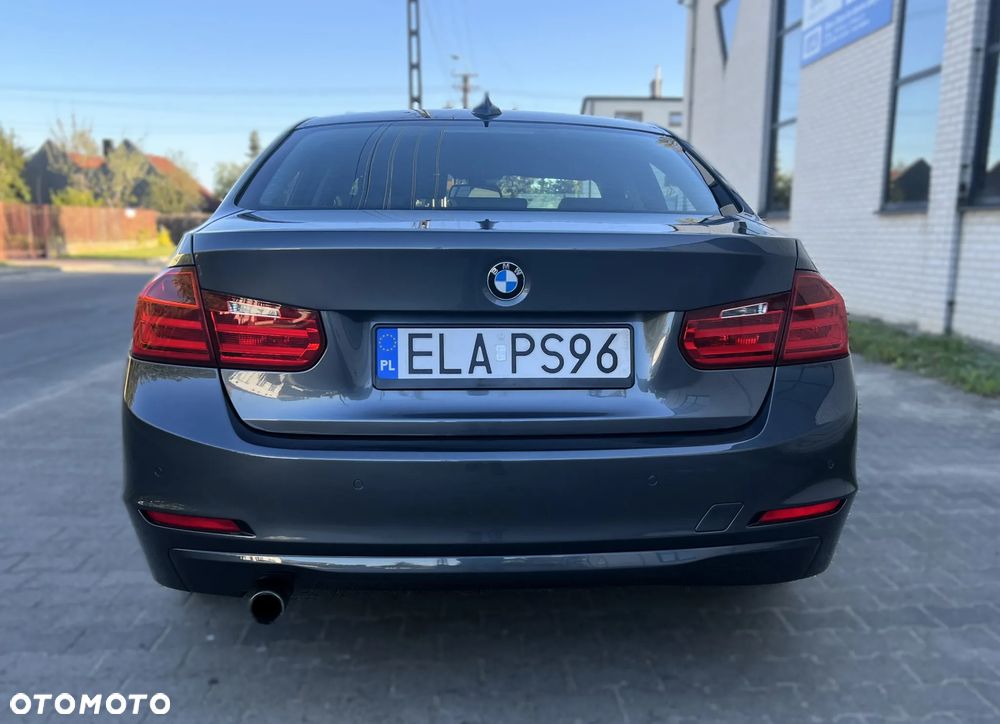 BMW Seria 3 316i - 17