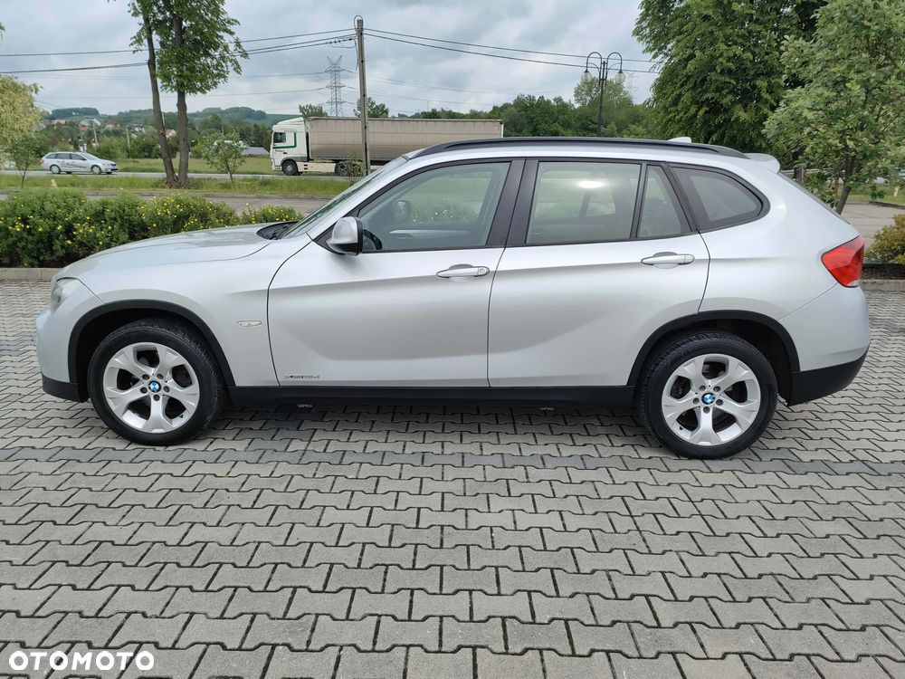 BMW X1 xDrive18d xLine - 4