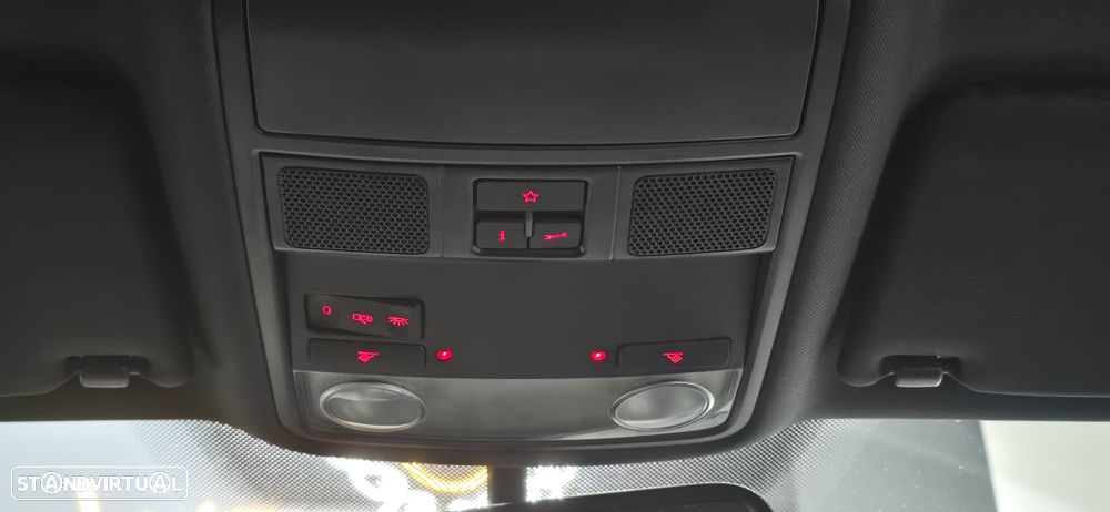 VW Golf 2.0 TDI DPF DSG GTD - 49