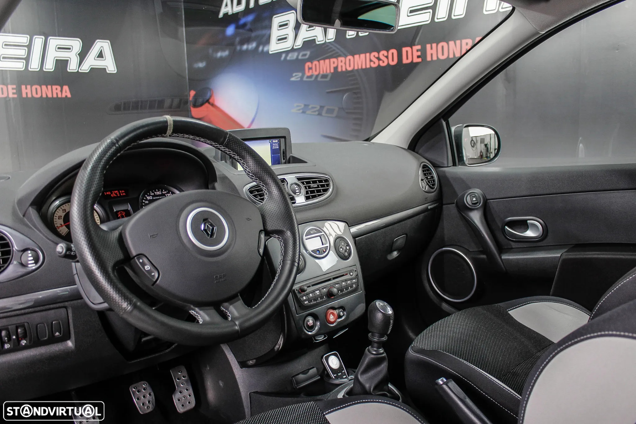 Renault Clio 2.0 16V RS - 20