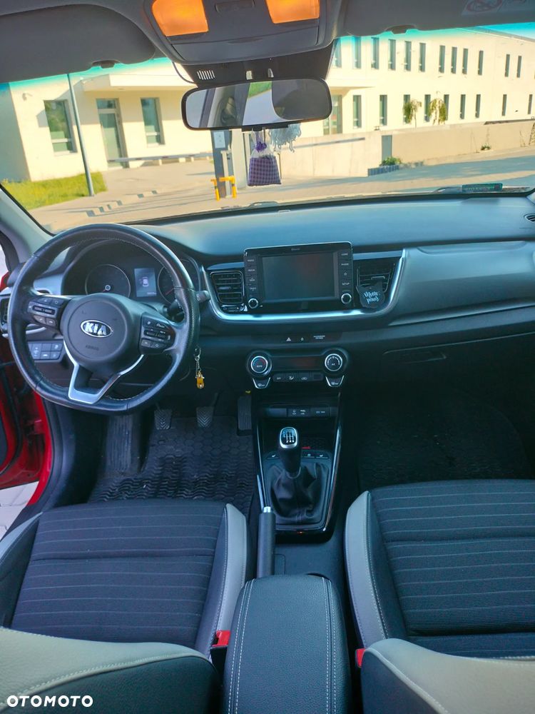Kia Stonic 1.4 L - 12