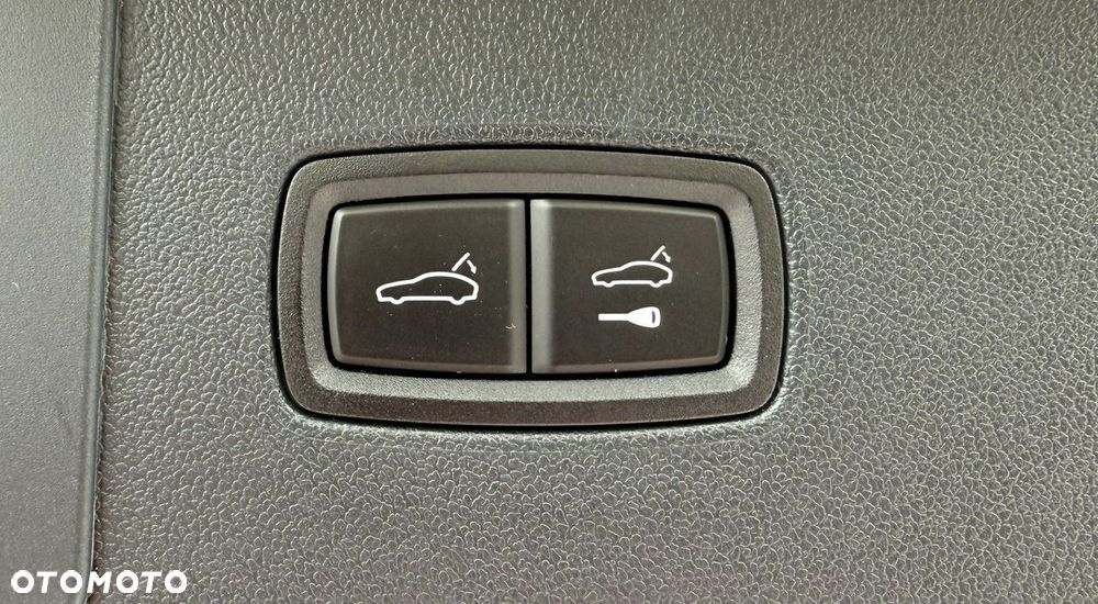 Porsche Cayenne - 40