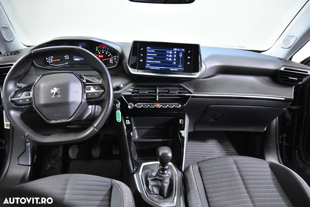 Peugeot 2008 - 10