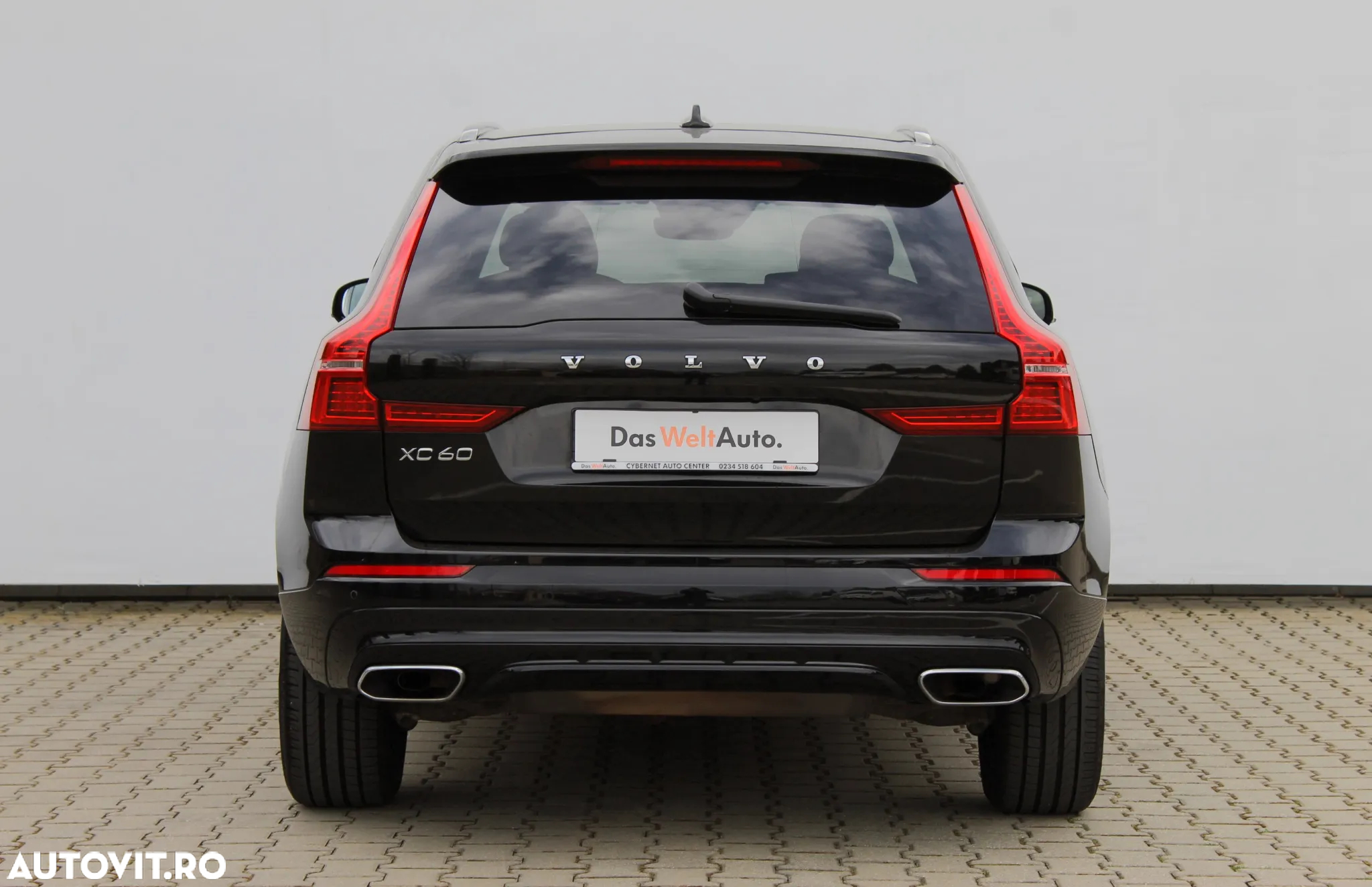 Volvo XC 60 T8 Twin Engine AWD Geartronic RDesign - 4