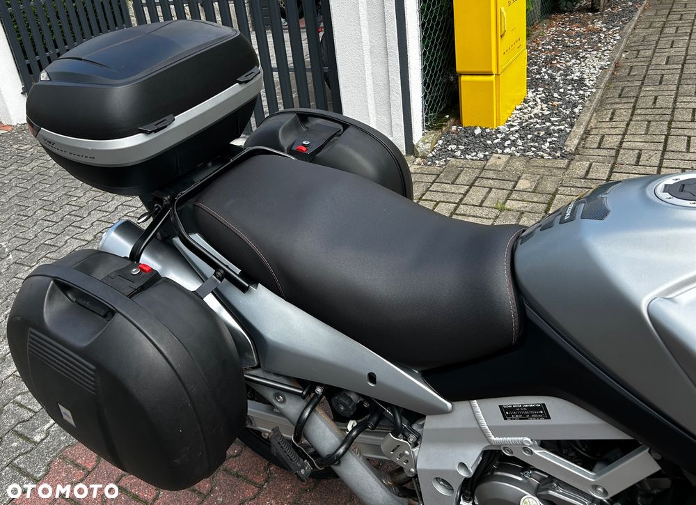 Suzuki V-STROM - 19