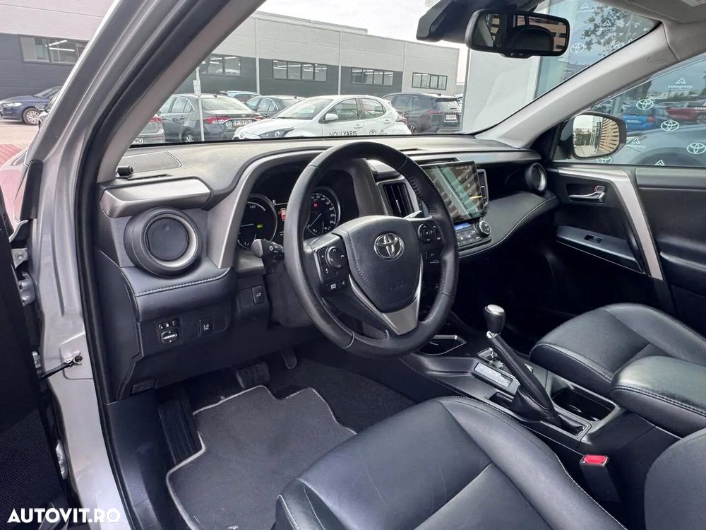 Toyota RAV4 - 27