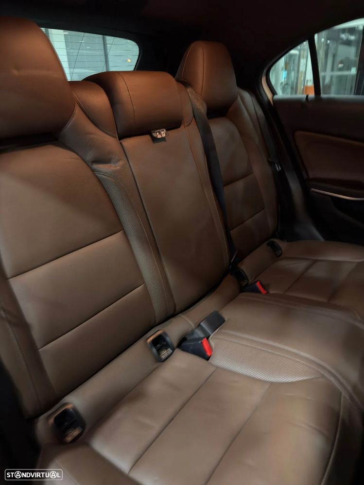 Mercedes-Benz A 180 CDI (BlueEFFICIENCY) AMG Sport - 20