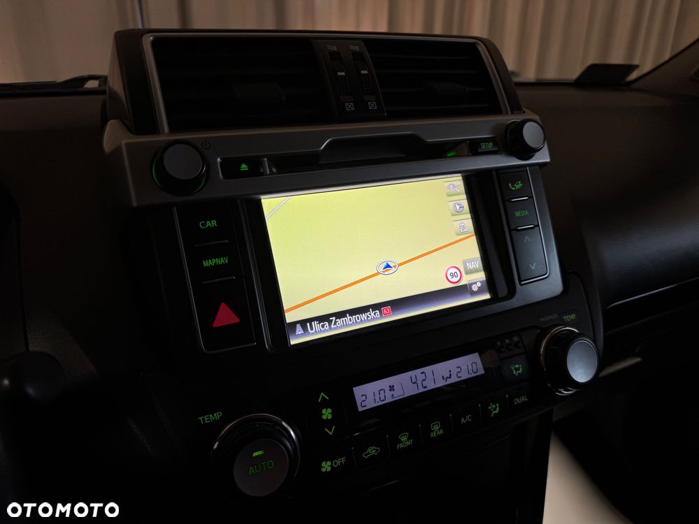 Toyota Land Cruiser - 27