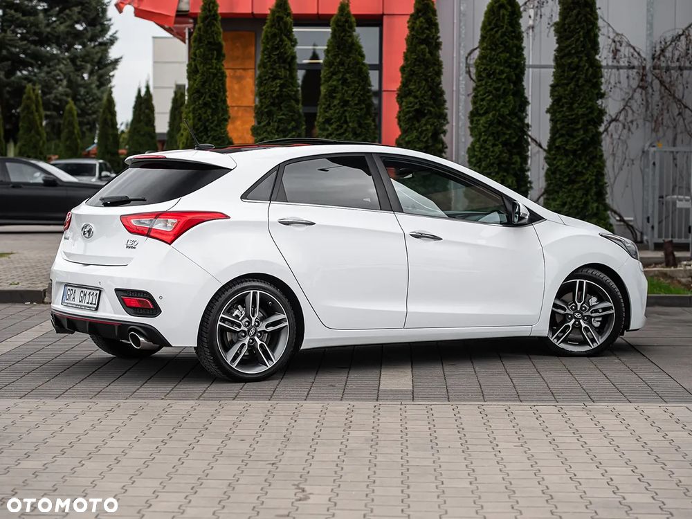 Hyundai i30 1.6 T GDI Turbo - 14
