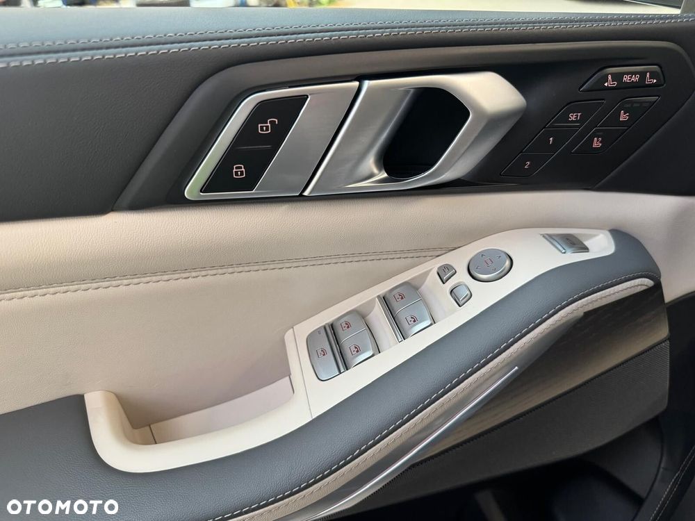 BMW X7 xDrive40i mHEV M Sport sport - 11