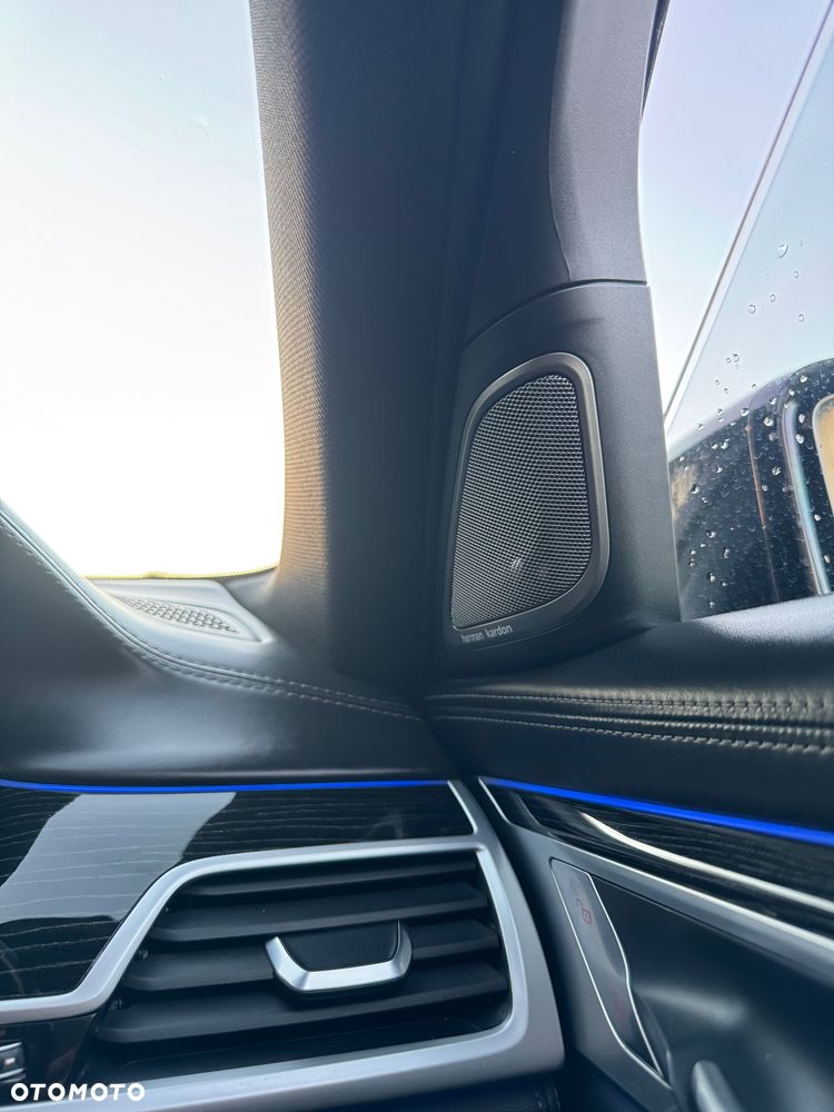 BMW Seria 7 - 10