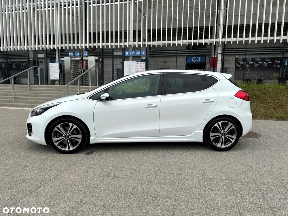 Kia Ceed 1.6 CRDi 136 ISG GT Line - 5