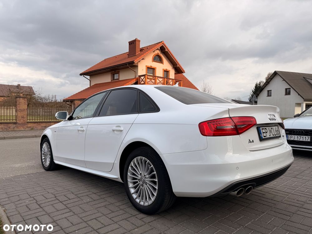 Audi A4 Limousine - 3