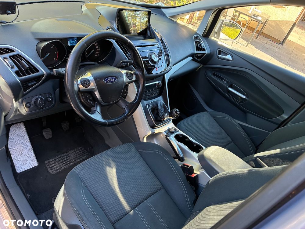 Ford Grand C-MAX - 21