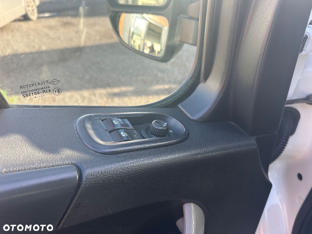 Opel Movano 2,3 136ps 2016r Doka 7oso klima stan extra - 17