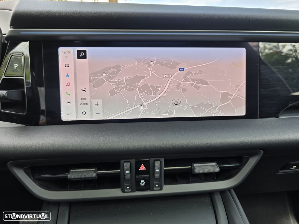Porsche Macan Electric 4 - 24