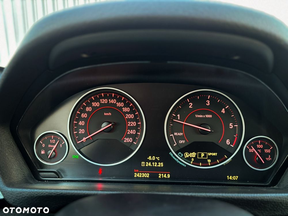 BMW 3GT 318d Sport Line - 30