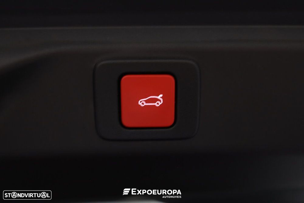 Peugeot E-3008 73 kWh GT - 8