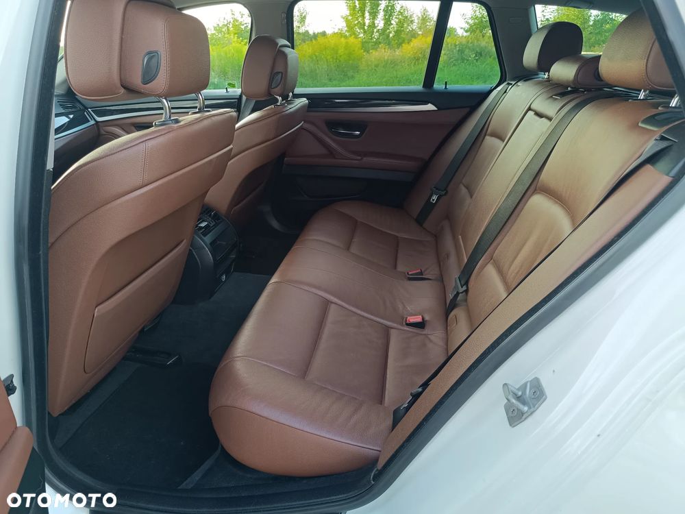BMW Seria 5 520d - 22