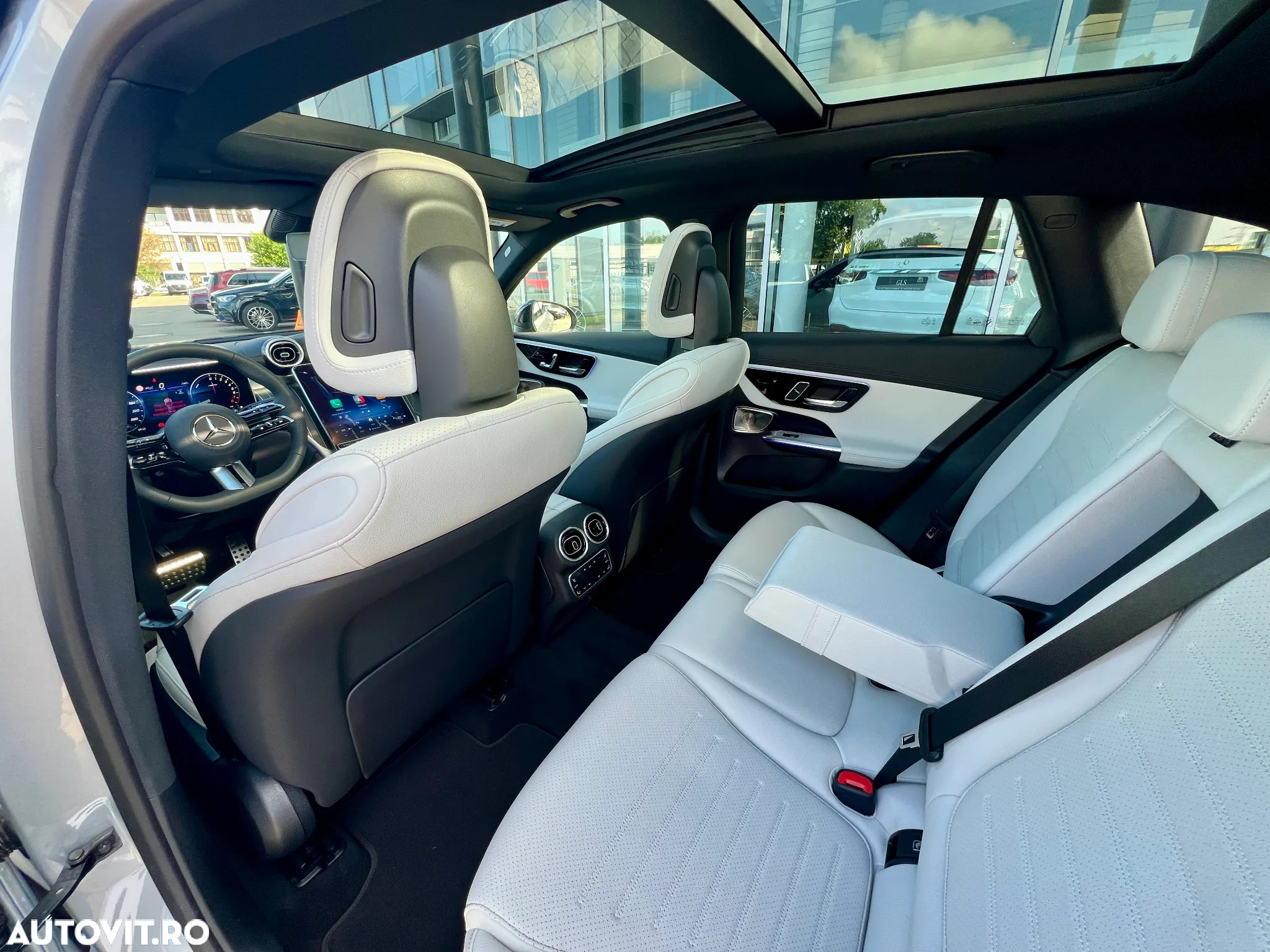 Mercedes-Benz GLC 300 e 4MATIC - 13