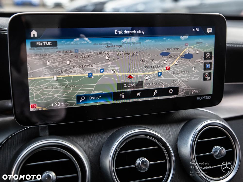 Mercedes-Benz GLC 300 de 4-Matic Business Edition - 12