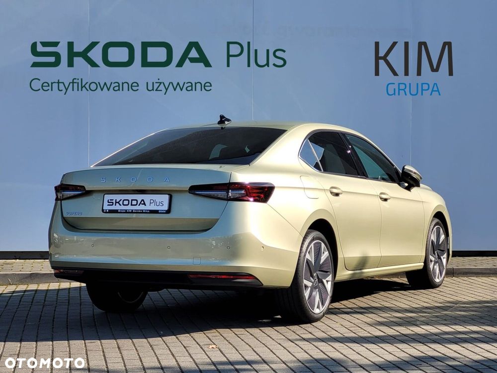 Skoda Superb 2.0 TDI SCR Selection DSG - 3