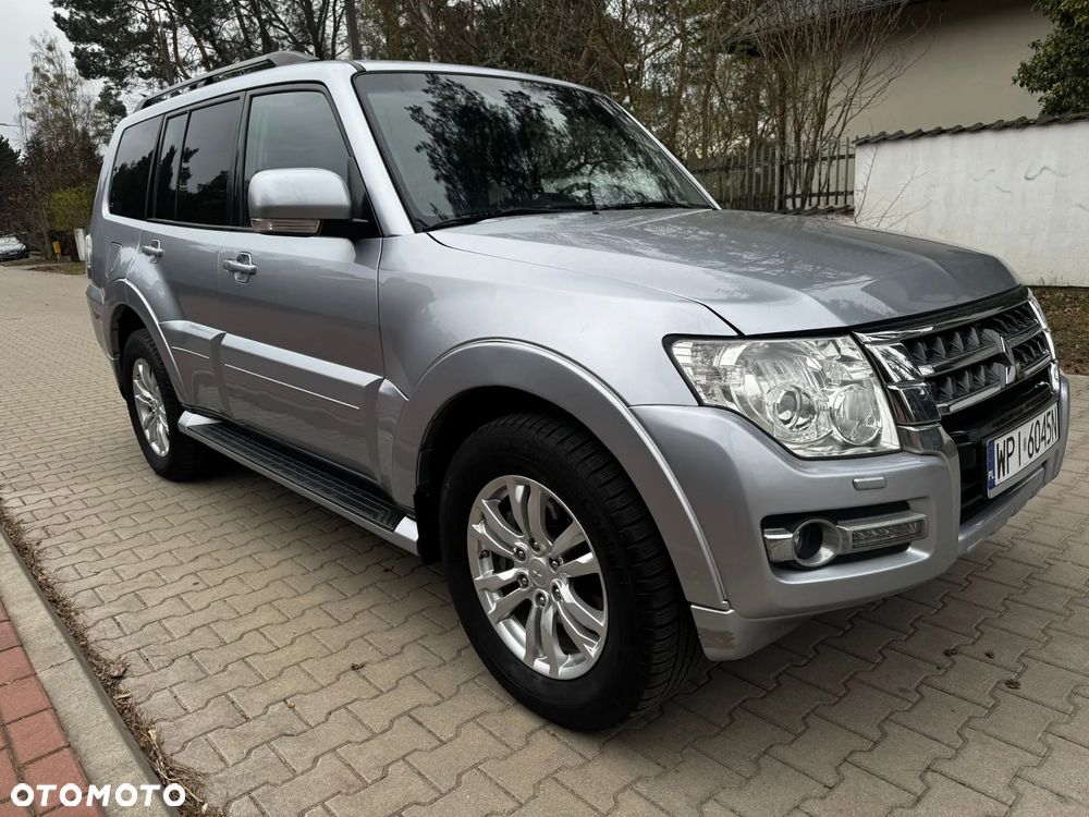 Mitsubishi Pajero 3.2 DI-D Automatik Diamant Edition - 9