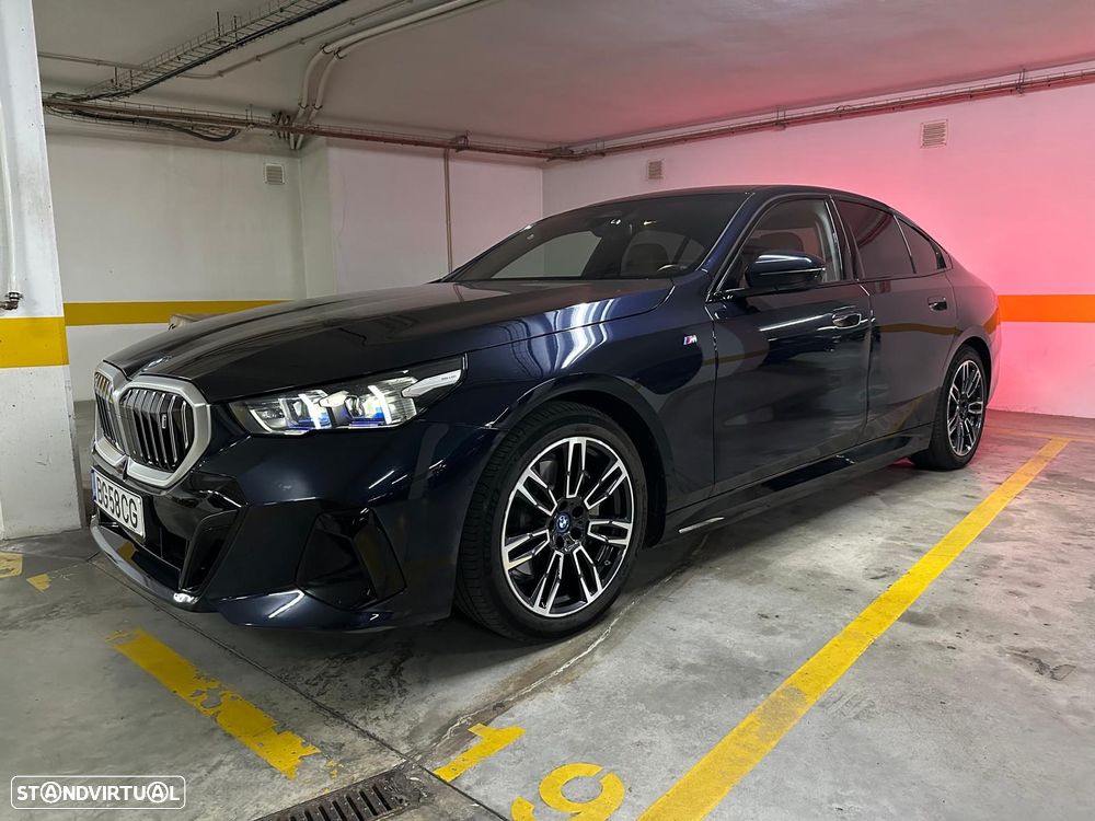 BMW i5 eDrive40 Pack Desportivo M Pro - 1