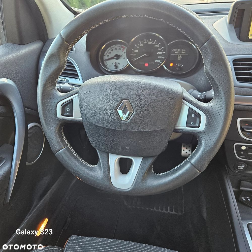 Renault Megane TCe 180 GT - 30
