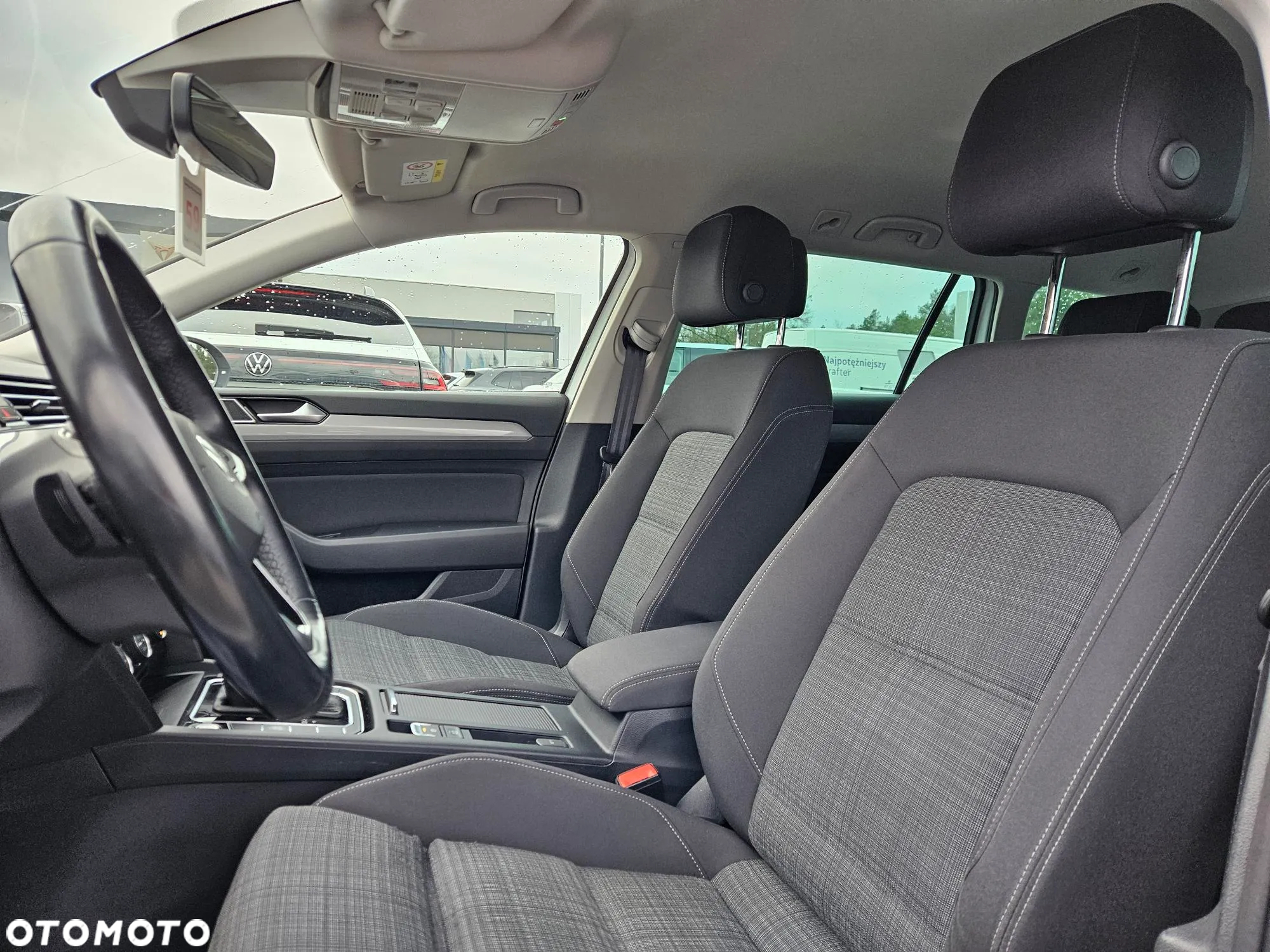 Volkswagen Passat 2.0 TDI Business DSG - 10
