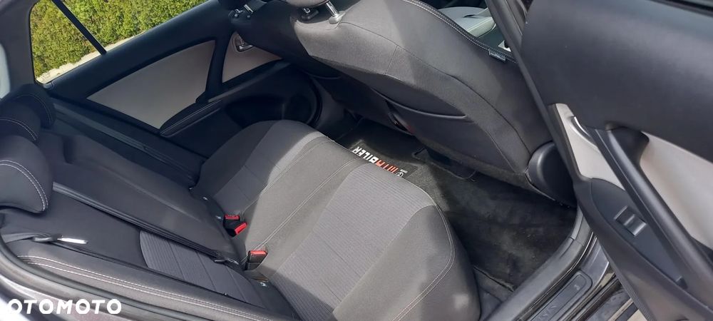 Toyota Avensis 1.8 Executive - 25