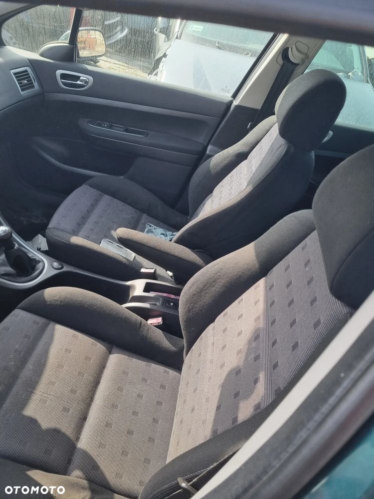 Peugeot 307sw 2.0hdi 110km lakier KSUD na części - 3