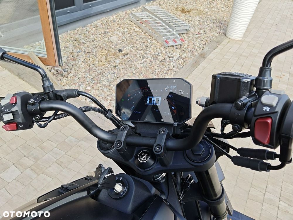 VOGE R125 - 10