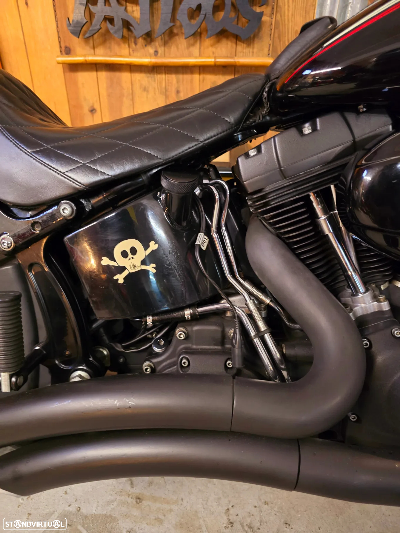 Harley-Davidson FXSTS CROSSBONES - 6
