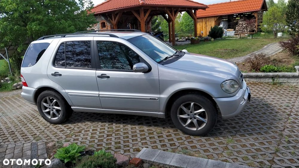 Mercedes-Benz ML - 9