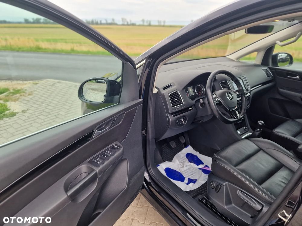 Volkswagen Sharan 2.0 TDI 4MOTION (BlueMotion Technology) Highline - 16