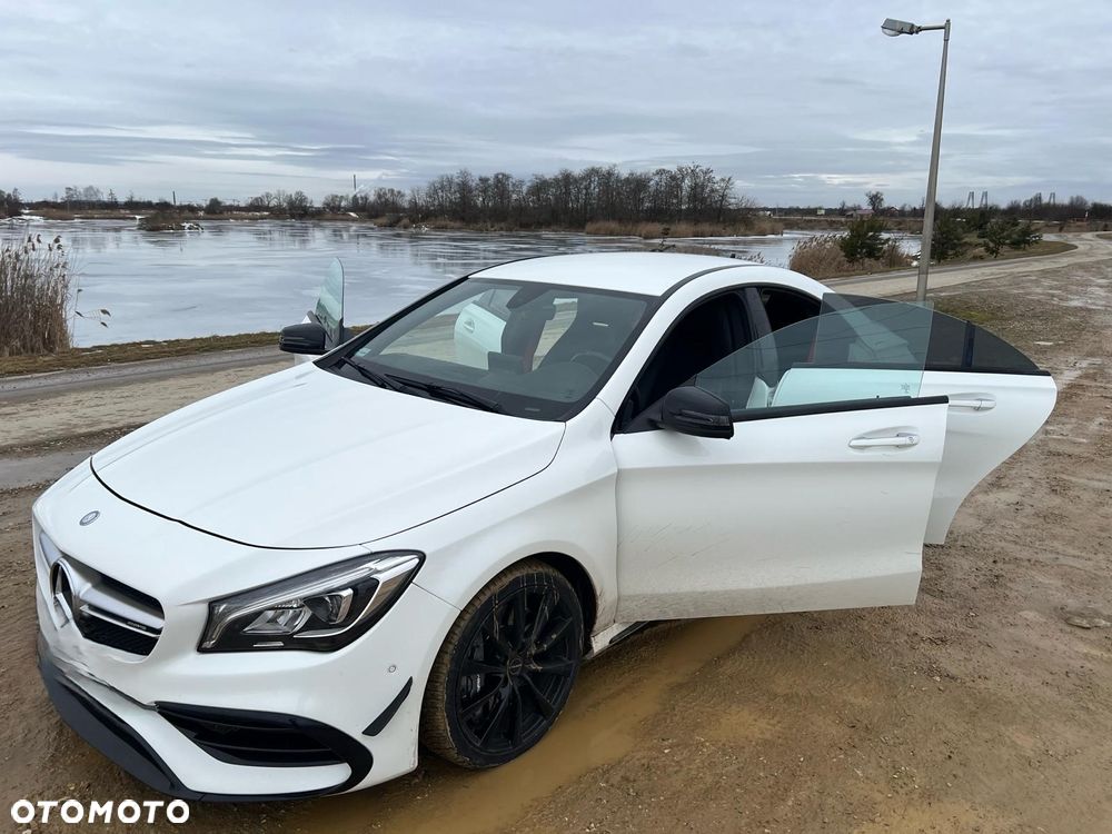 Mercedes-Benz CLA - 18
