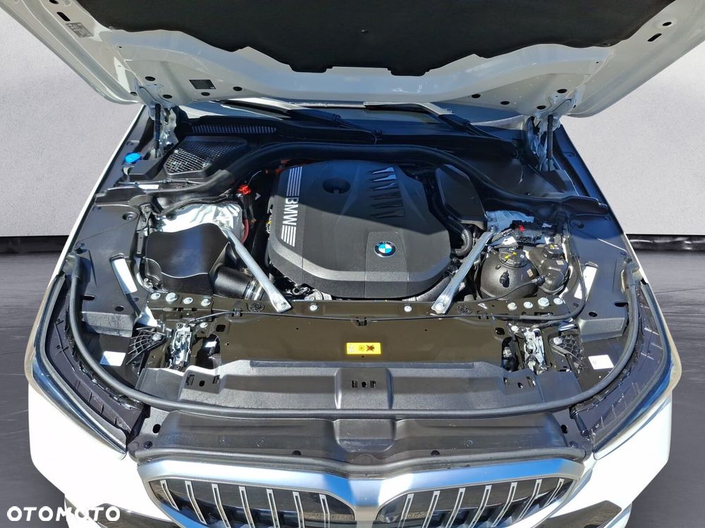 BMW Seria 5 550e xDrive - 15