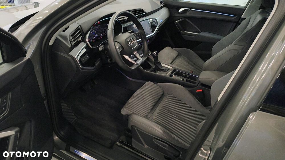 Audi Q3 Sportback - 11