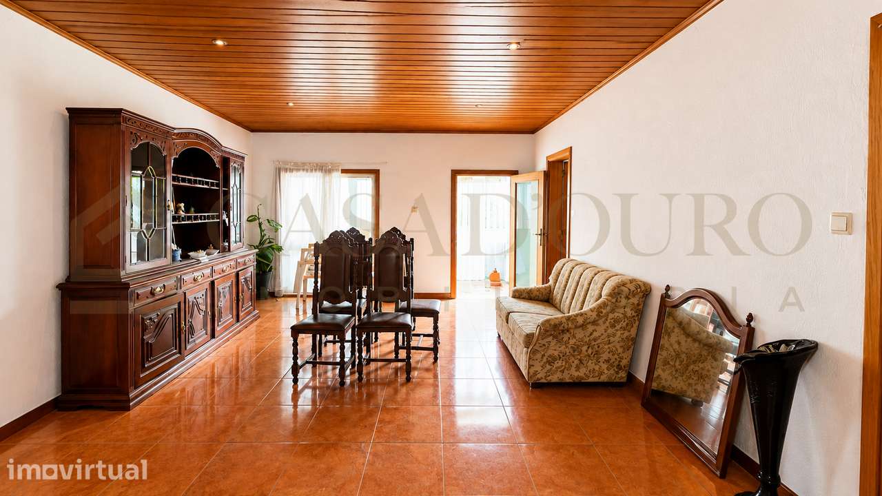 Moradia, 153 m², Foz do Sousa e Covelo - Grande imagem: 2/30